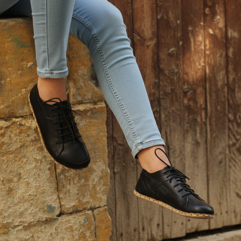 Women Barefoot Black Sneakers