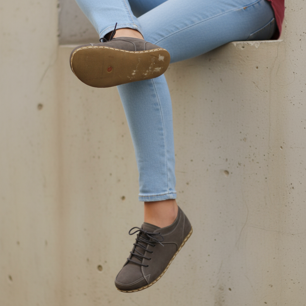 Women Earthing Gray Nubuck Sneakers