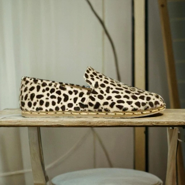 Women-Earthing-Barefoot-Leopards-Loafers-Minimalist-Women-Grounding-Shoes