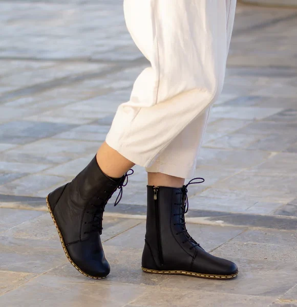 CHIC WITH Women Handmade Black Barefoot Boots