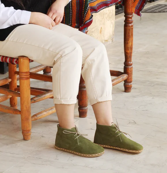 CHIC WITH Women Handmade Barefoot Nubuck Green Chukka Boots